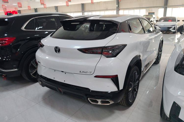 Used CHANGAN UNI-T 2023 Second-Generation 1.5T Prestige Model Exterior 3