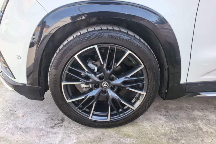 Used CHANGAN UNI-T 2023 2nd Generation 1.5T Flagship Version Exterior 4