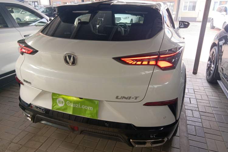 Used CHANGAN UNI-T 2023 Second-Generation 1.5T Prestige Model Exterior 4