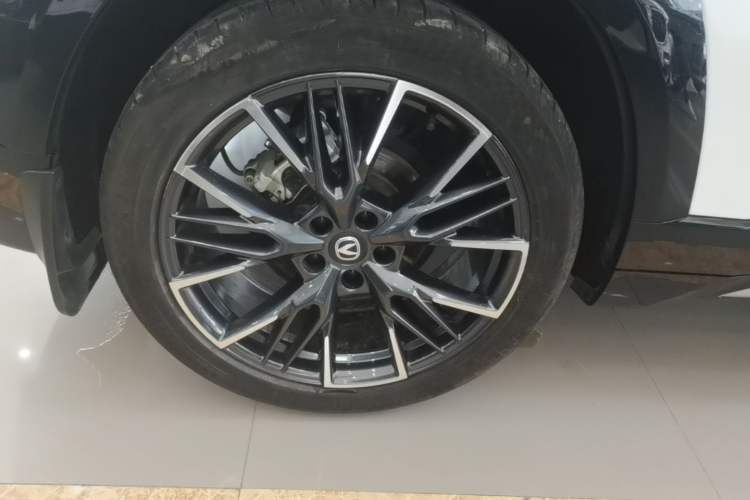 Used CHANGAN UNI-T 2023 Second-Generation 1.5T Prestige Model Exterior 5