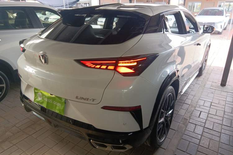 Used CHANGAN UNI-T 2023 Second-Generation 1.5T Prestige Model Exterior 5