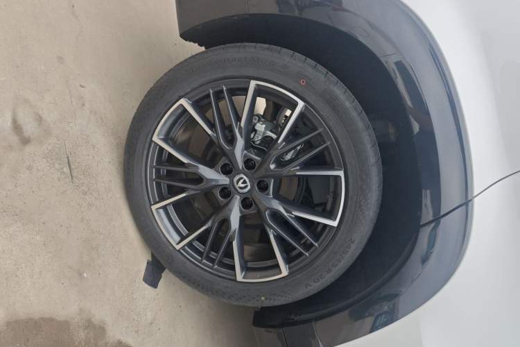Used CHANGAN UNI-T 2023 Second-Generation 1.5T Prestige Model Exterior 8