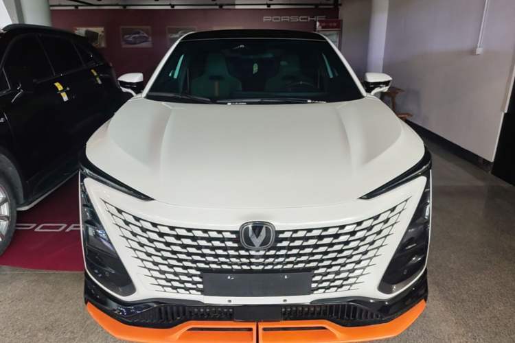 Used CHANGAN UNI-T 2023 2nd Generation 1.5T Sport Edition Prestige Version Front