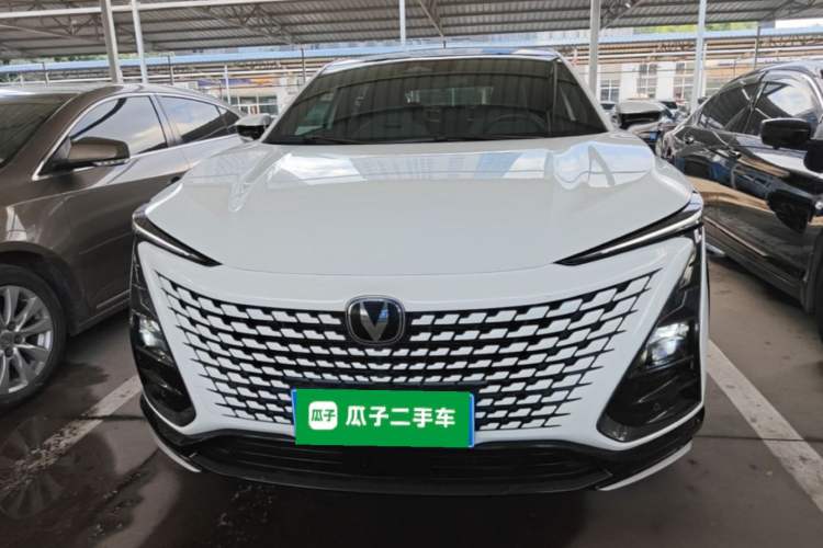 Used CHANGAN UNI-T 2023 Second-Generation 1.5T Prestige Model Front