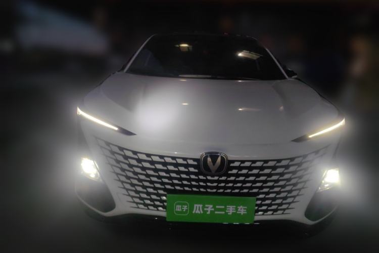 Used CHANGAN UNI-T 2023 Second-Generation 1.5T Prestige Model Front