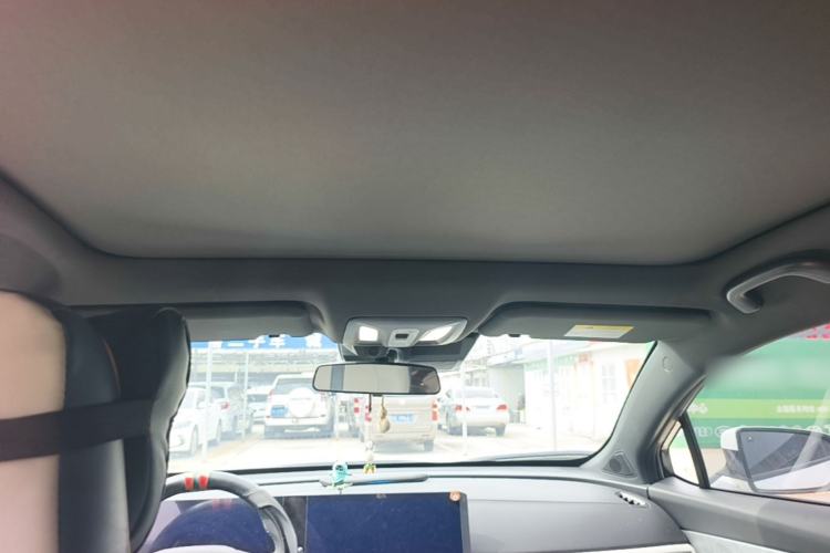 Used CHANGAN UNI-T 2023 Second-Generation 1.5T Prestige Model Headliner