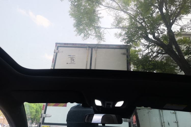 Used CHANGAN UNI-T 2023 Second-Generation 1.5T Prestige Model Headliner