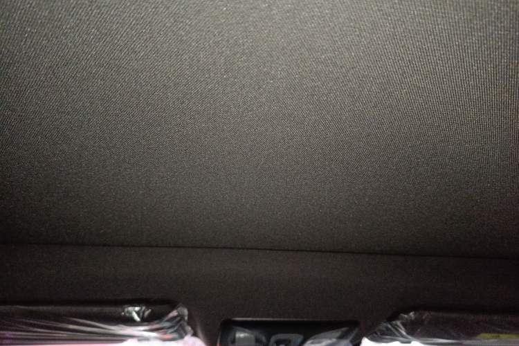 Used CHANGAN UNI-T 2023 Second-Generation 1.5T Prestige Model Headliner