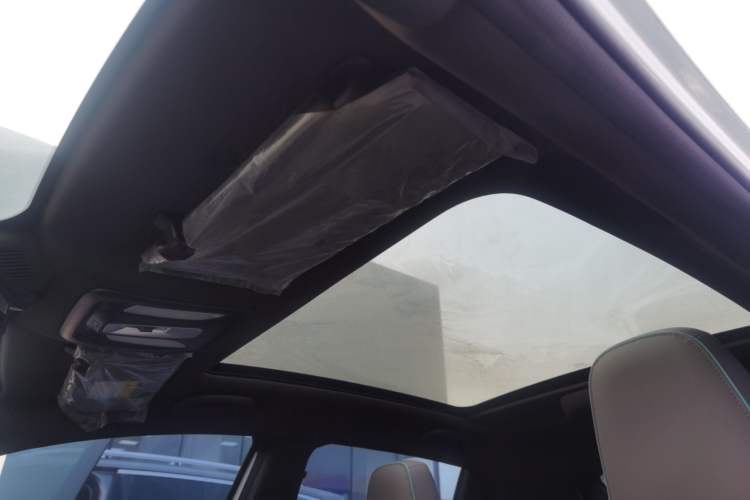 Used CHANGAN UNI-T 2023 Second-Generation 1.5T Prestige Model Headliner