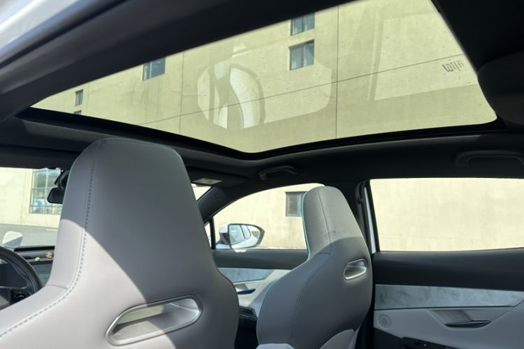 Used CHANGAN UNI-T 2023 Second-Generation 1.5T Prestige Model Headliner