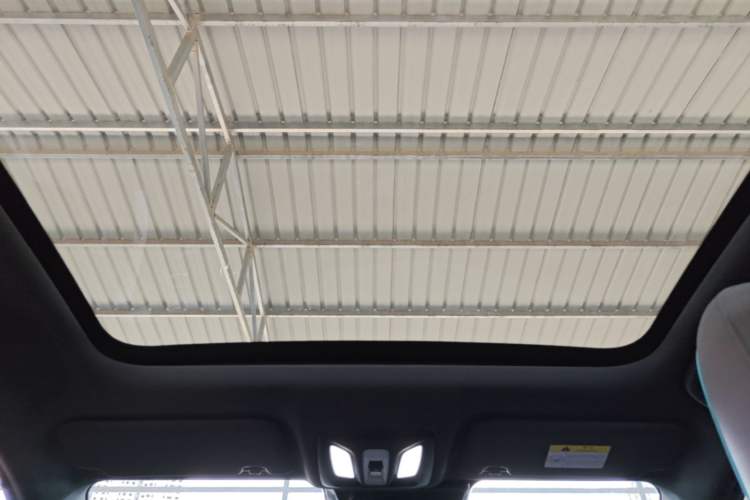 Used CHANGAN UNI-T 2023 Second-Generation 1.5T Prestige Model Headliner