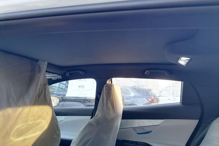 Used CHANGAN UNI-T 2023 2nd Generation 1.5T Flagship Version Headliner