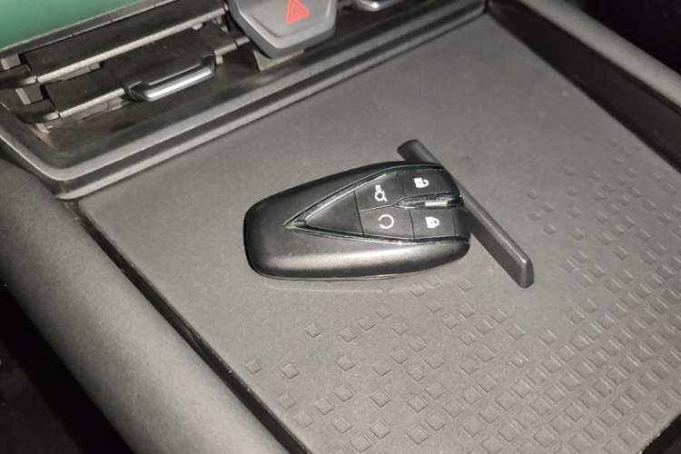 Used CHANGAN UNI-T 2023 2nd Generation 1.5T Sport Edition Prestige Version Interior 1