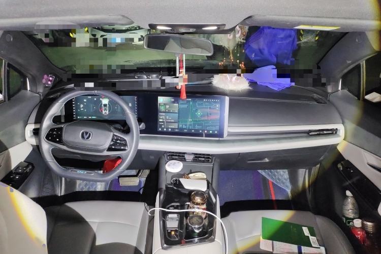 Used CHANGAN UNI-T 2023 Second-Generation 1.5T Prestige Model Interior 2