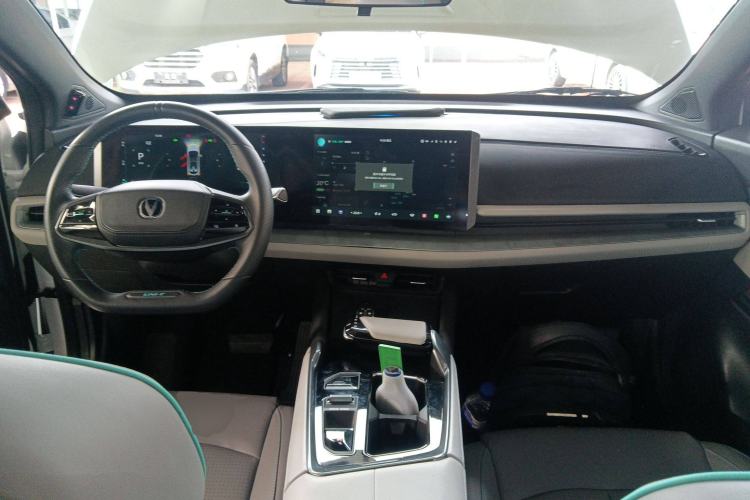 Used CHANGAN UNI-T 2023 Second-Generation 1.5T Prestige Model Interior 2