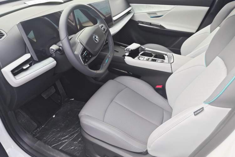 Used CHANGAN UNI-T 2023 2nd Generation 1.5T Luxury Version Interior 3