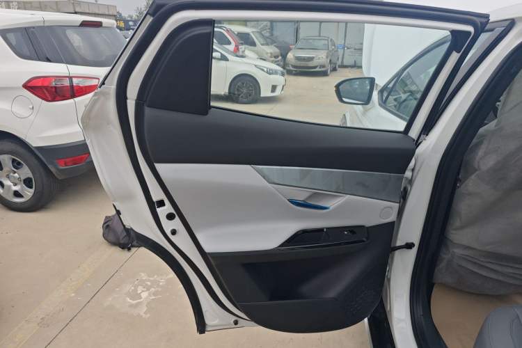 Used CHANGAN UNI-T 2023 Second-Generation 1.5T Prestige Model Interior 8