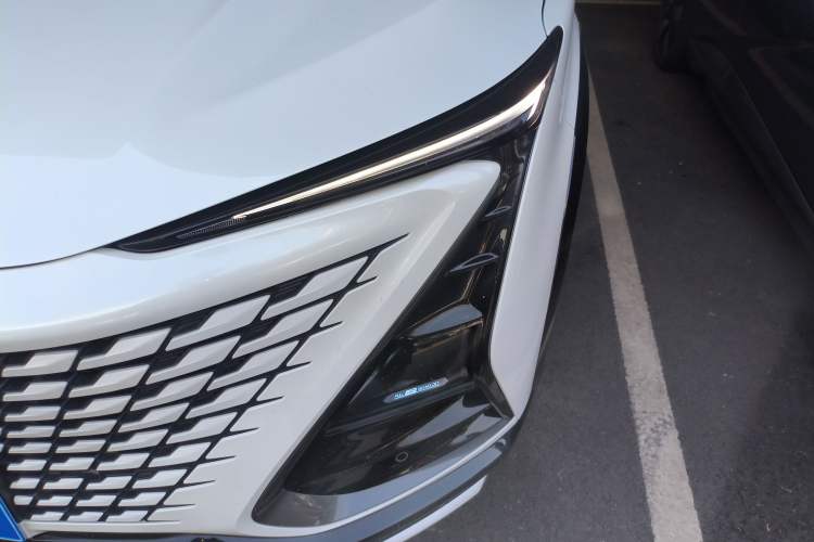 Used CHANGAN UNI-T 2023 Second-Generation 1.5T Prestige Model Left Front Headlight
