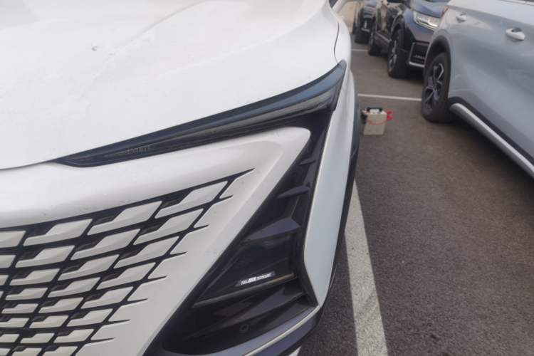 Used CHANGAN UNI-T 2023 Second-Generation 1.5T Prestige Model Left Front Headlight
