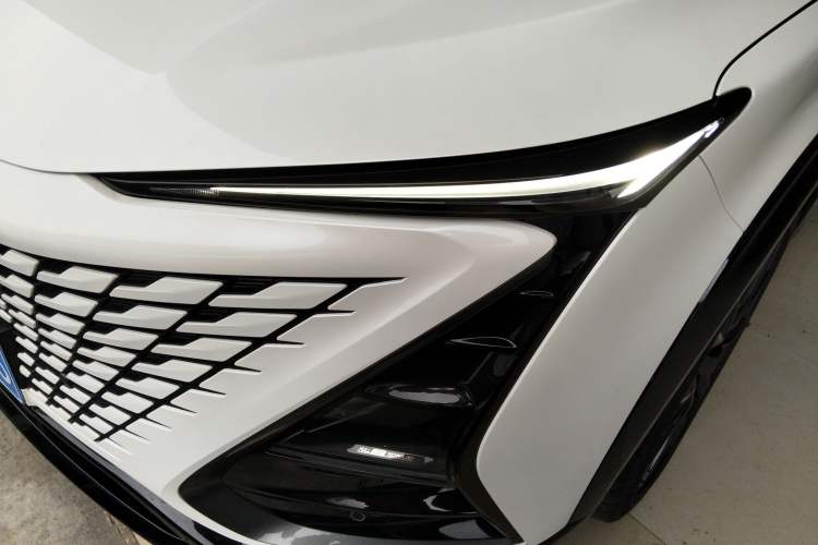 Used CHANGAN UNI-T 2023 Second-Generation 1.5T Prestige Model Left Front Headlight