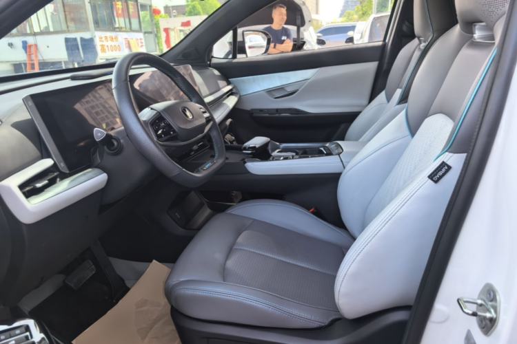 Used CHANGAN UNI-T 2023 2nd Generation 1.5T Flagship Version Left Front Seat