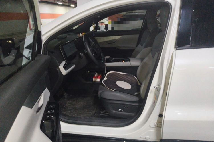 Used CHANGAN UNI-T 2023 Second-Generation 1.5T Prestige Model Left Front Seat