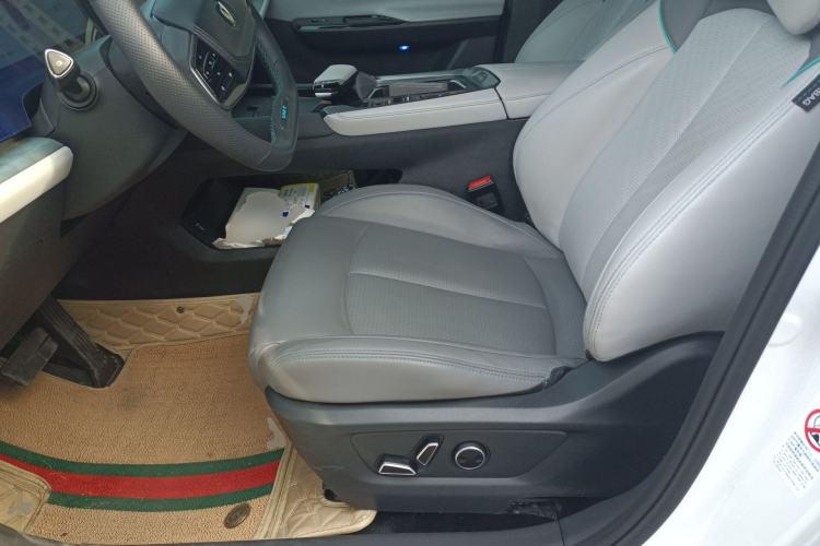 Used CHANGAN UNI-T 2023 2nd Generation 1.5T Flagship Version Left Front Seat