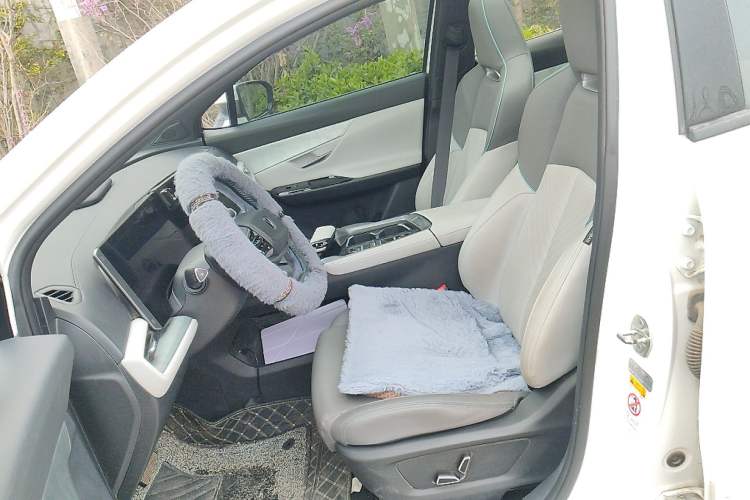 Used CHANGAN UNI-T 2023 Second-Generation 1.5T Prestige Model Left Front Seat
