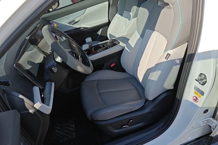 Used CHANGAN UNI-T 2023 Second-Generation 1.5T Prestige Model Left Front Seat