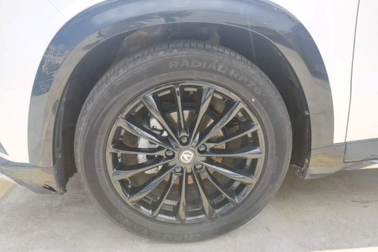 Used CHANGAN UNI-T 2023 2nd Generation 1.5T Luxury Version Left Front Wheel Hub