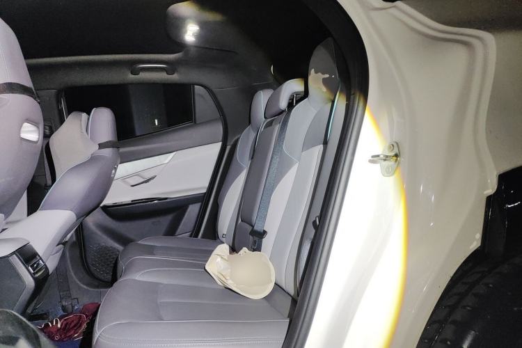 Used CHANGAN UNI-T 2023 Second-Generation 1.5T Prestige Model Left Rear Seat