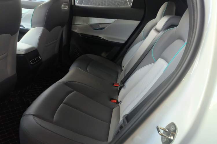 Used CHANGAN UNI-T 2023 Second-Generation 1.5T Prestige Model Left Rear Seat