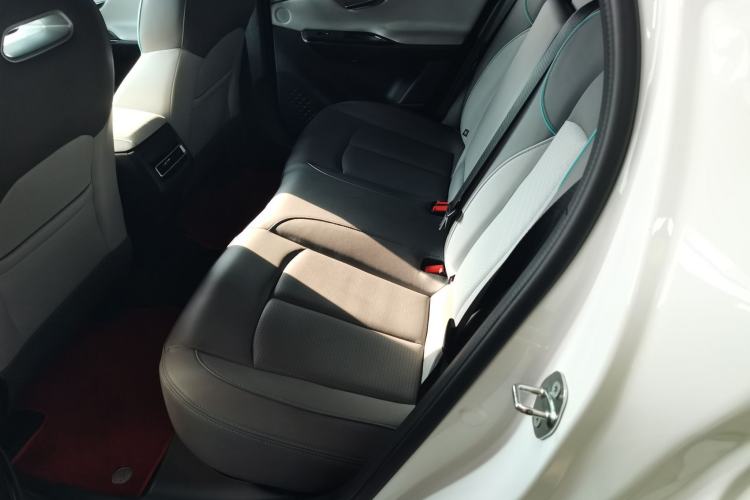 Used CHANGAN UNI-T 2023 Second-Generation 1.5T Prestige Model Left Rear Seat