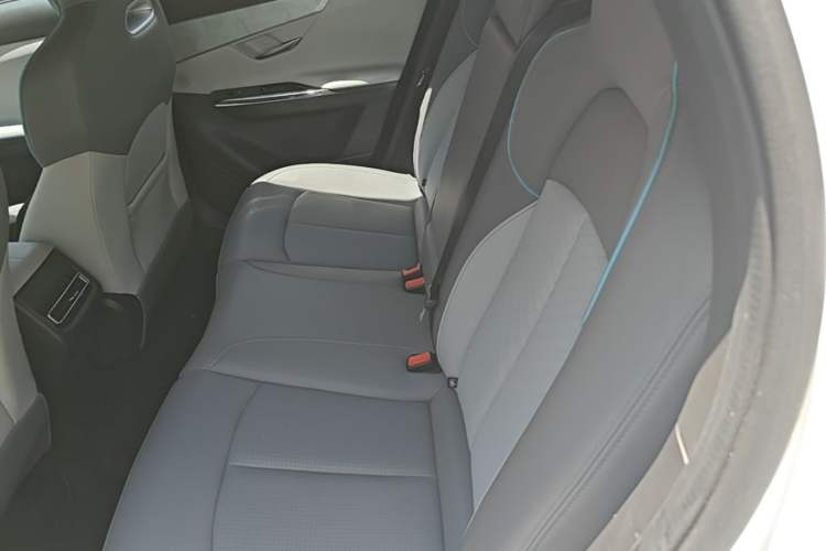 Used CHANGAN UNI-T 2023 Second-Generation 1.5T Prestige Model Left Rear Seat