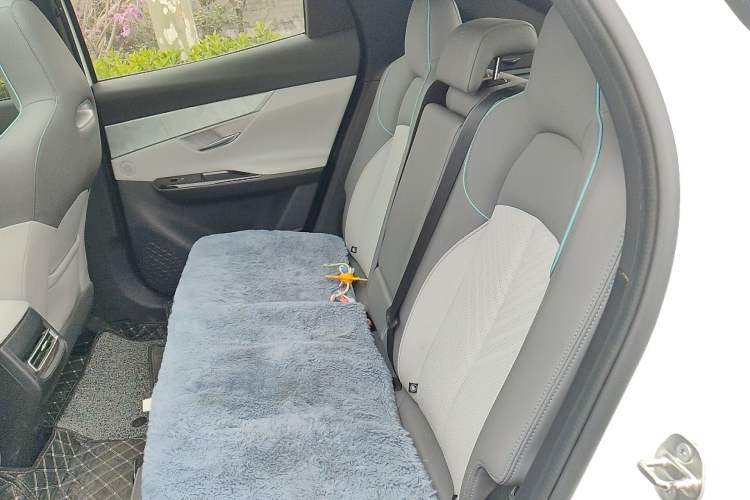 Used CHANGAN UNI-T 2023 Second-Generation 1.5T Prestige Model Left Rear Seat