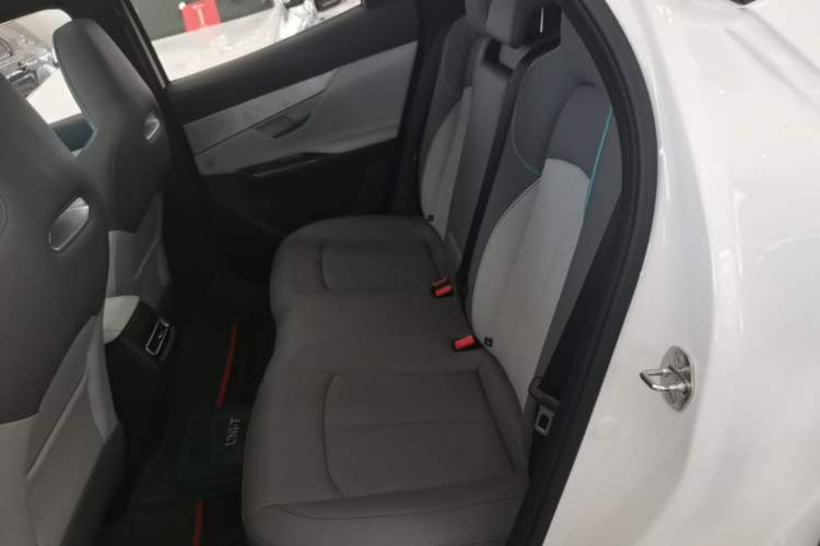 Used CHANGAN UNI-T 2023 Second-Generation 1.5T Prestige Model Left Rear Seat