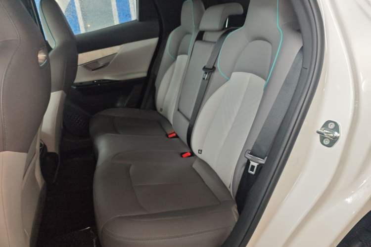 Used CHANGAN UNI-T 2023 Second-Generation 1.5T Prestige Model Left Rear Seat