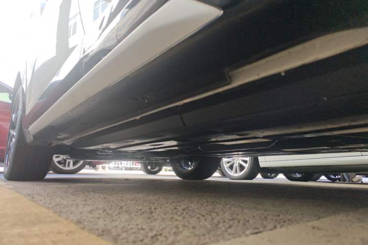 Used CHANGAN UNI-T 2023 Second-Generation 1.5T Prestige Model Left Side Sill