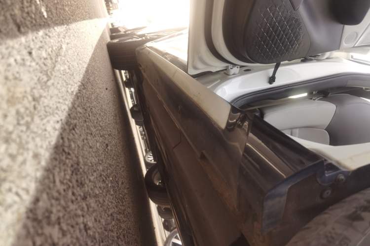 Used CHANGAN UNI-T 2023 Second-Generation 1.5T Prestige Model Left Side Sill