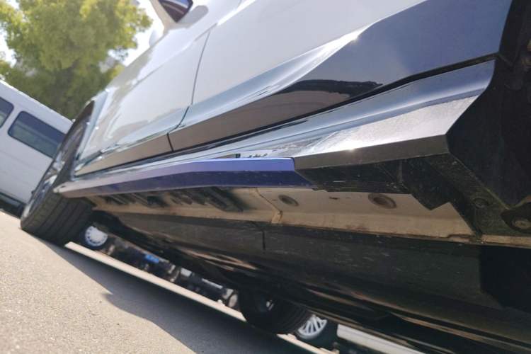 Used CHANGAN UNI-T 2023 2nd Generation 1.5T Sport Edition Prestige Version Left Side Sill