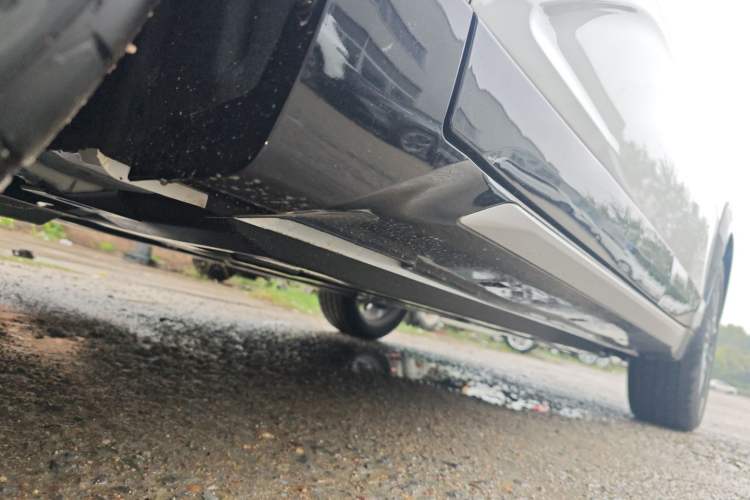Used CHANGAN UNI-T 2023 Second-Generation 1.5T Prestige Model Left Side Sill