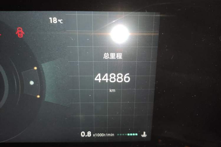Used CHANGAN UNI-T 2023 Second-Generation 1.5T Prestige Model Odometer Close Up