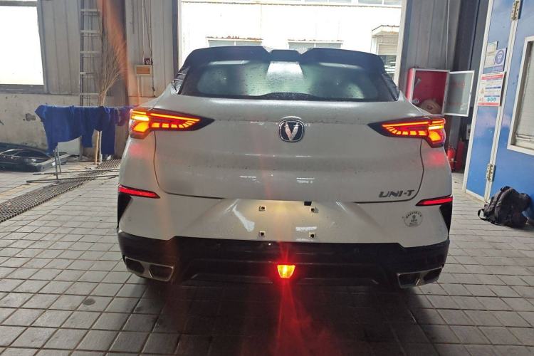 Used CHANGAN UNI-T 2023 Second-Generation 1.5T Prestige Model Rear