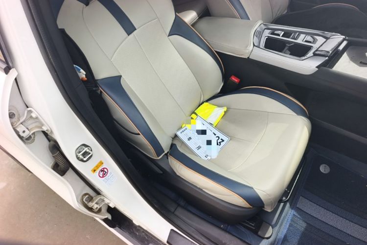 Used CHANGAN UNI-T 2023 Second-Generation 1.5T Prestige Model Right Front Seat