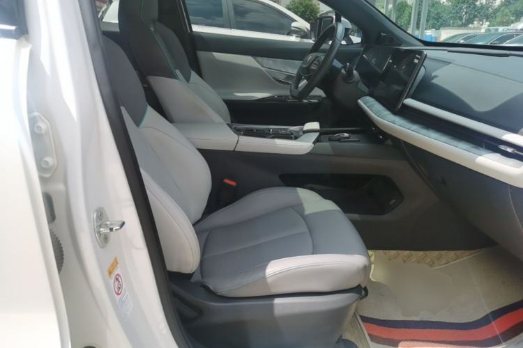 Used CHANGAN UNI-T 2023 2nd Generation 1.5T Luxury Version Right Front Seat