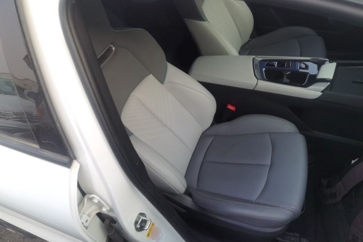 Used CHANGAN UNI-T 2023 Second-Generation 1.5T Prestige Model Right Front Seat