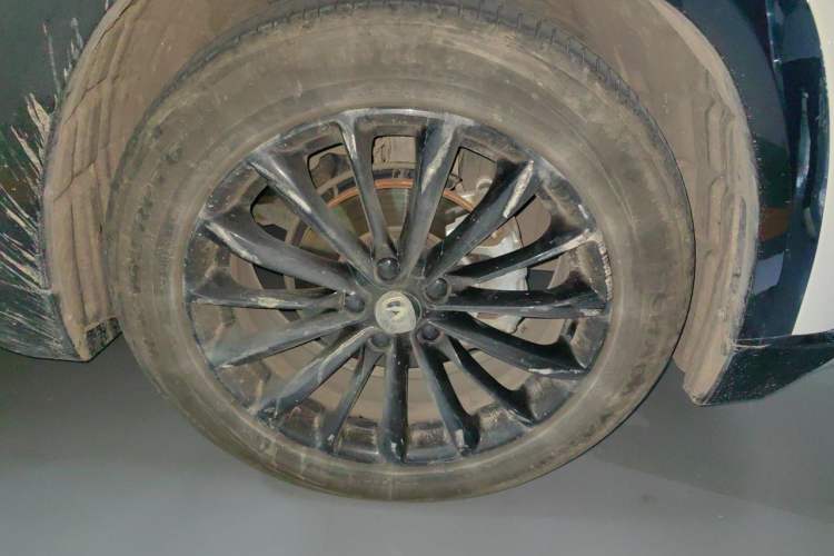 Used CHANGAN UNI-T 2023 2nd Generation 1.5T Luxury Version Right Front Wheel Hub