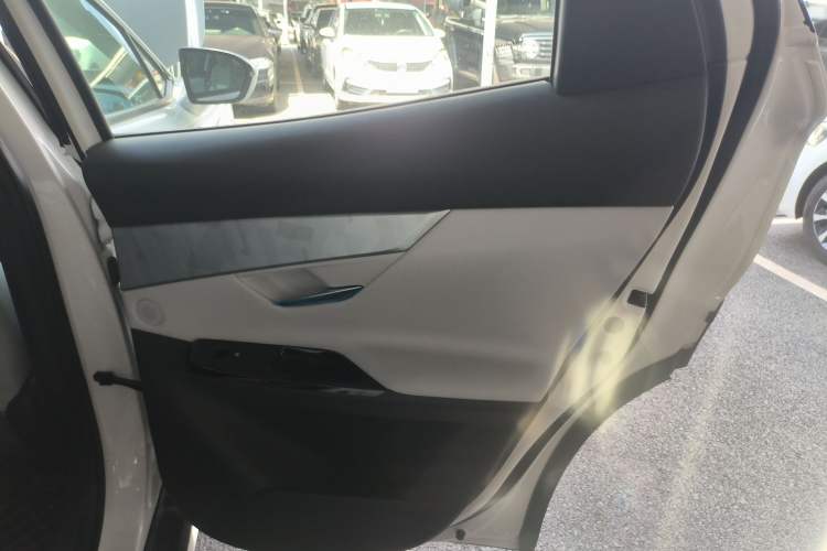 Used CHANGAN UNI-T 2023 Second-Generation 1.5T Prestige Model Right Rear Door Interior