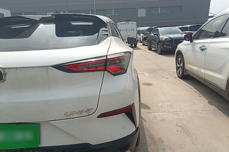 Used CHANGAN UNI-T 2023 2nd Generation 1.5T Excellence Version Right Rear Taillight