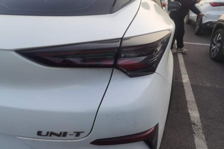 Used CHANGAN UNI-T 2023 Second-Generation 1.5T Prestige Model Right Rear Taillight